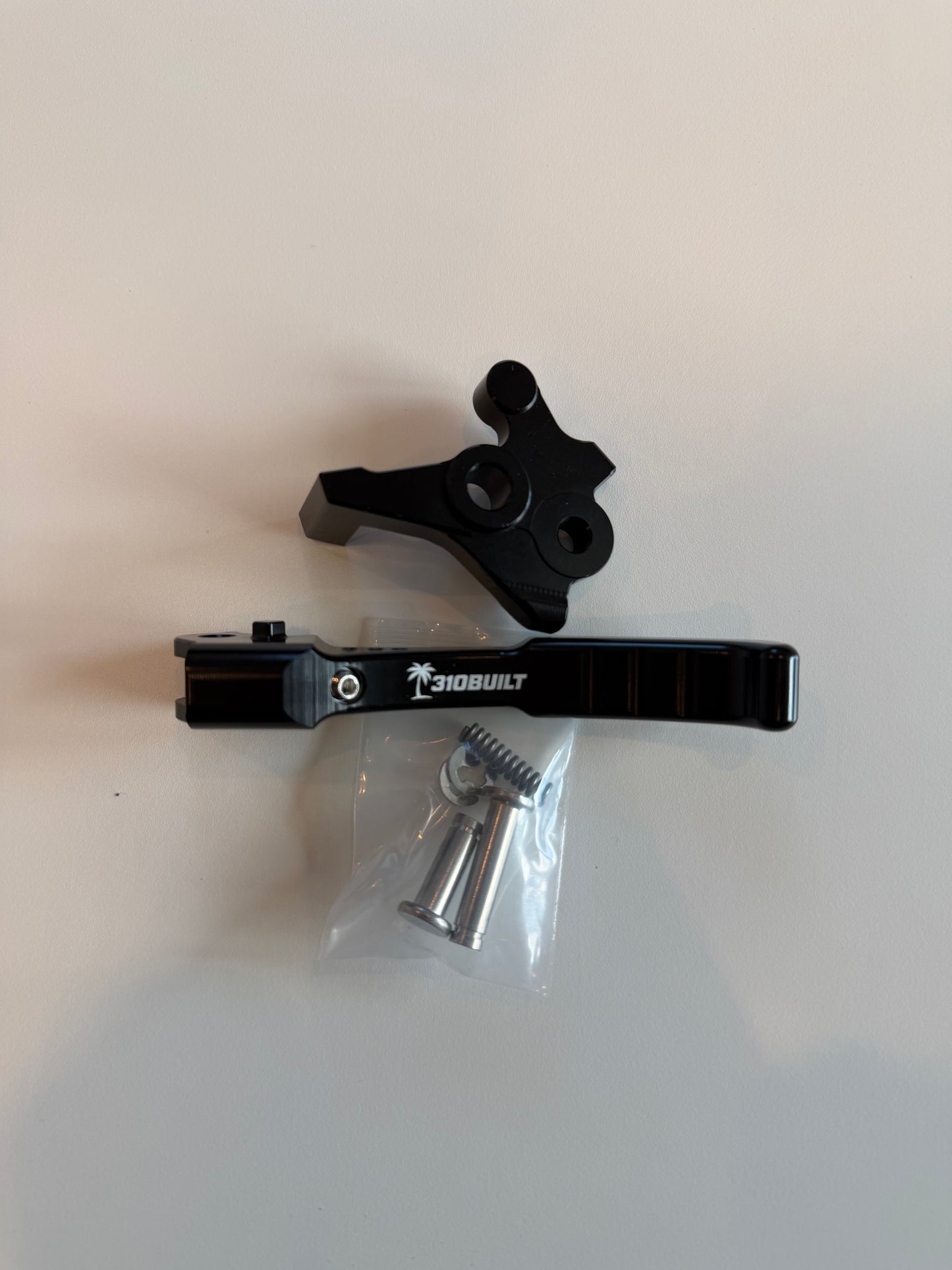 Rear ub brake levers ￼